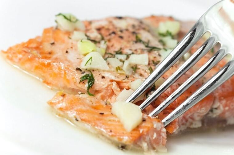 鲑鱼片是蛋白质日最喜欢的饮食